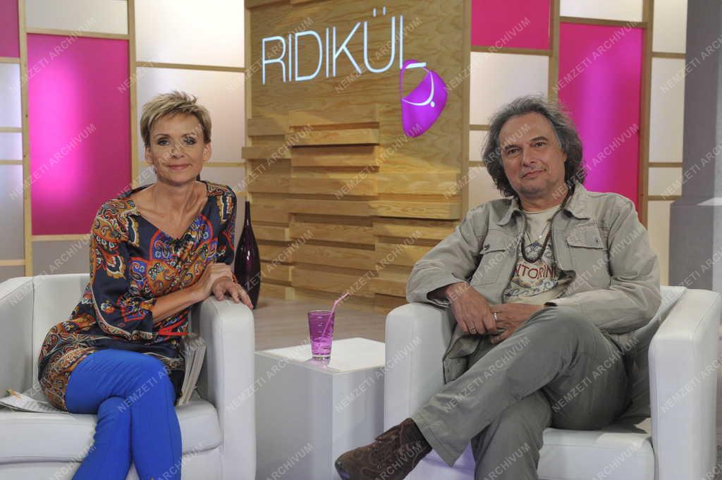 Televízió - Ridikül című női beszélgetős műsor