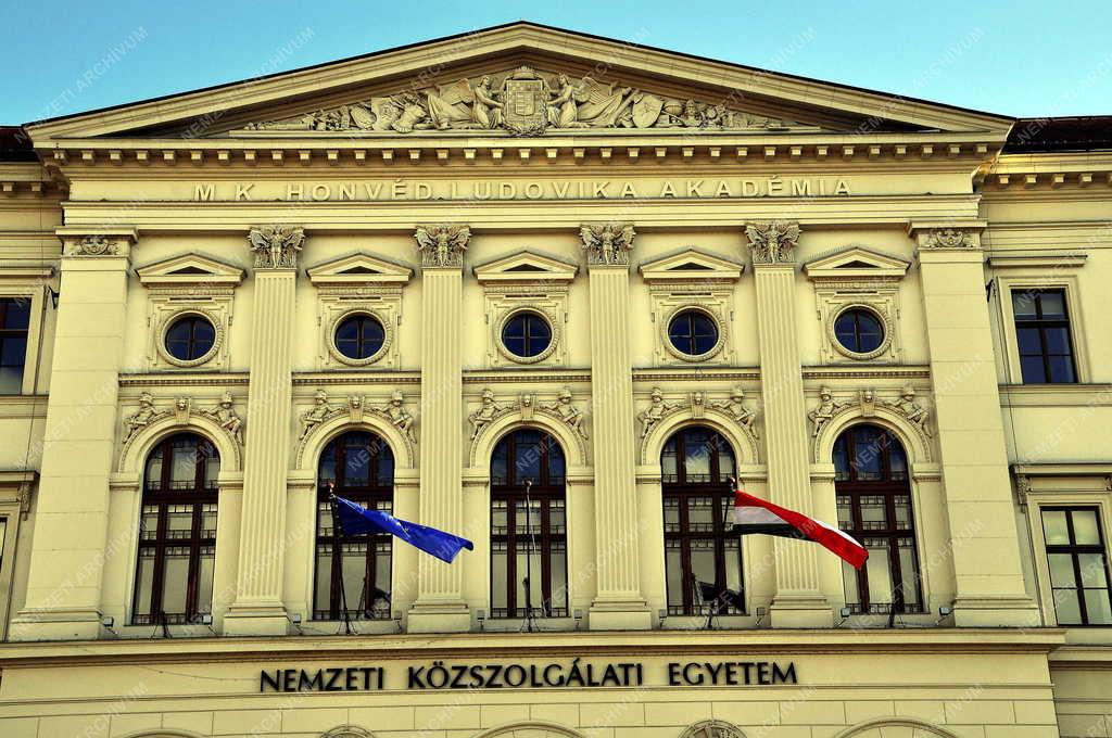 Oktatás - Budapest - Nemzeti Közszolgálati Egyetem 