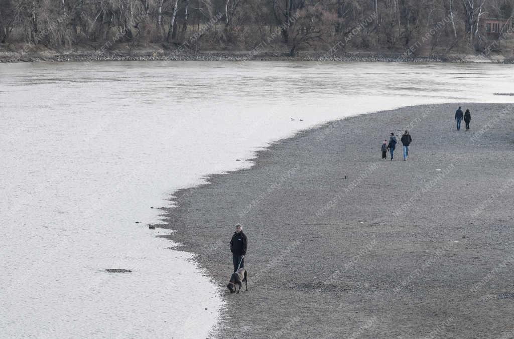 Turizmus - Szentendre - Téli Duna part