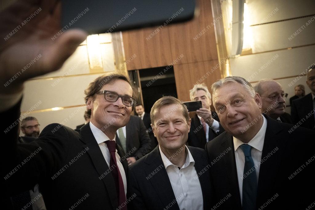 Orbán Viktor Svájcban 