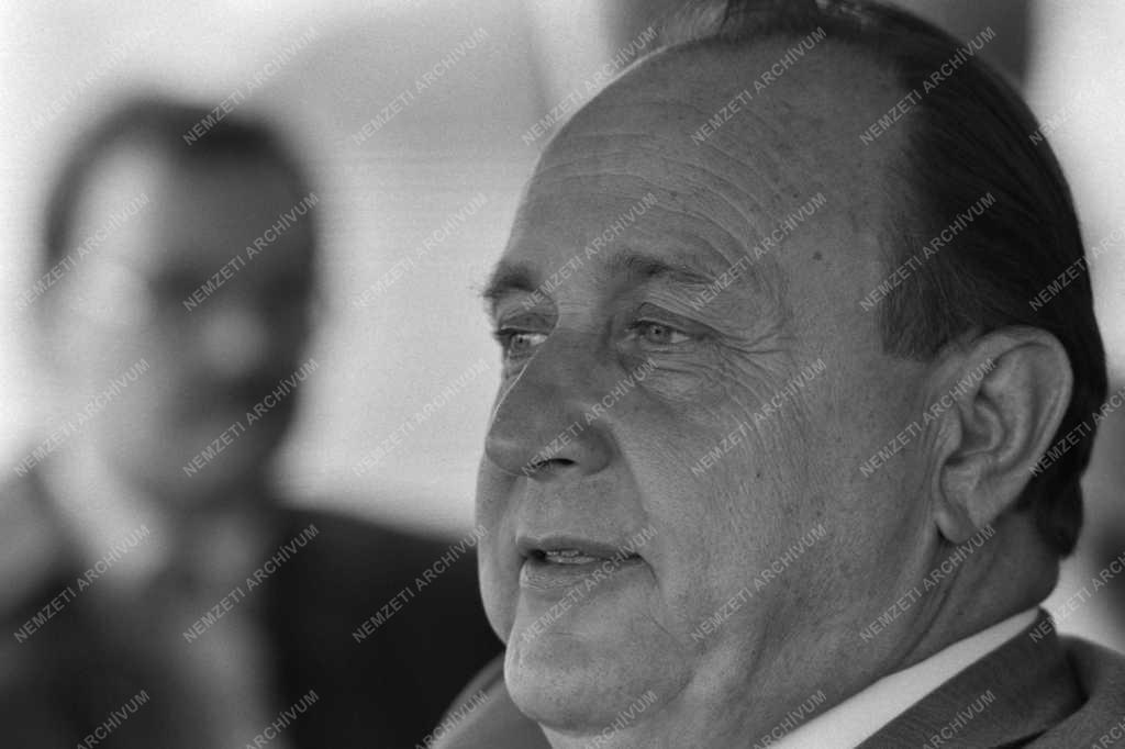 Külkapcsolat - Hans-Dietrich Genscher hajókiránduláson