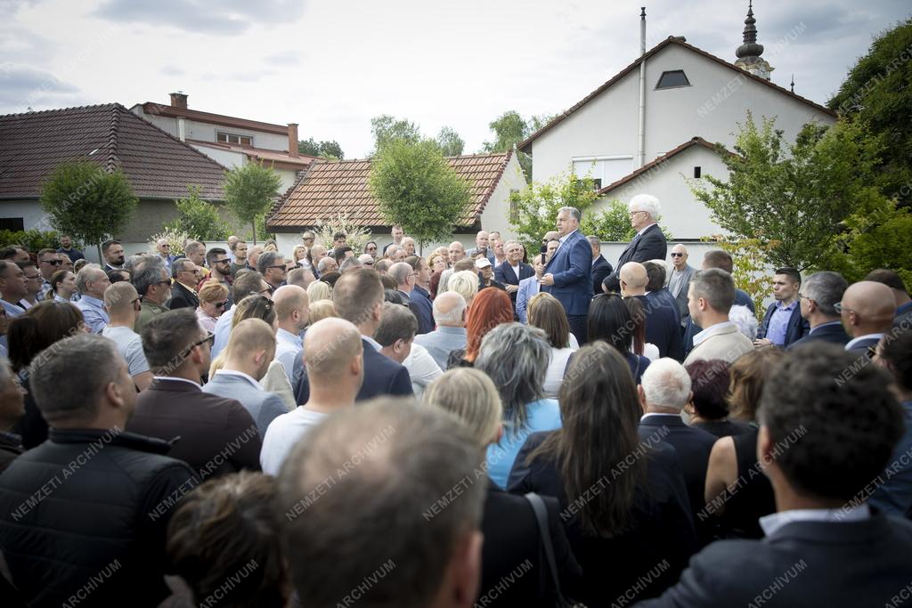 Voks 24 - Orbán Viktor országjáró kampánykörútja