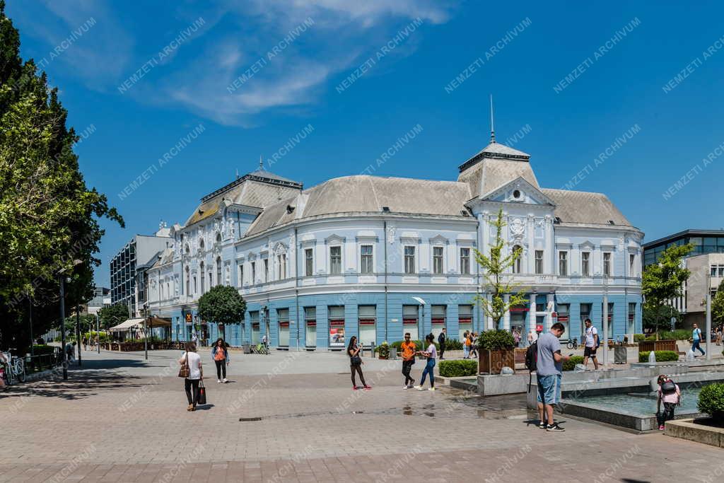 Városkép - Nyíregyháza - Korona Hotel műemlék épülete