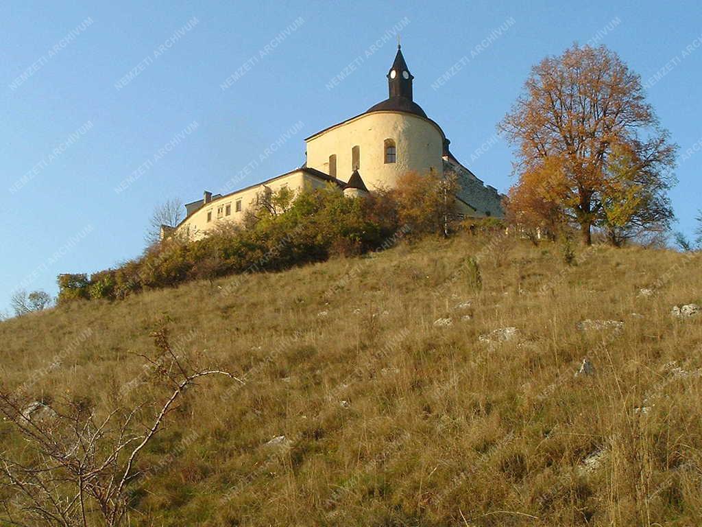 Szlovákia - Műemlék - Krasznahorka vára