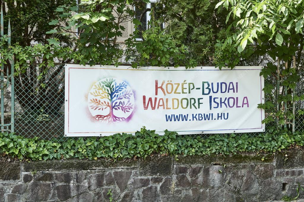 Oktatás - Budapest - Közép-budai Waldorf Általános Iskola