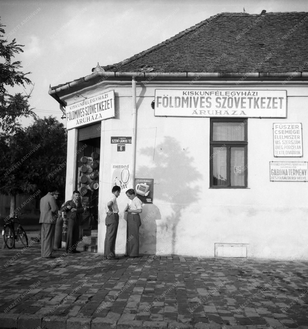 Mezőgazdaság - Földműves-szövetkezet Kiskunfélegyházán