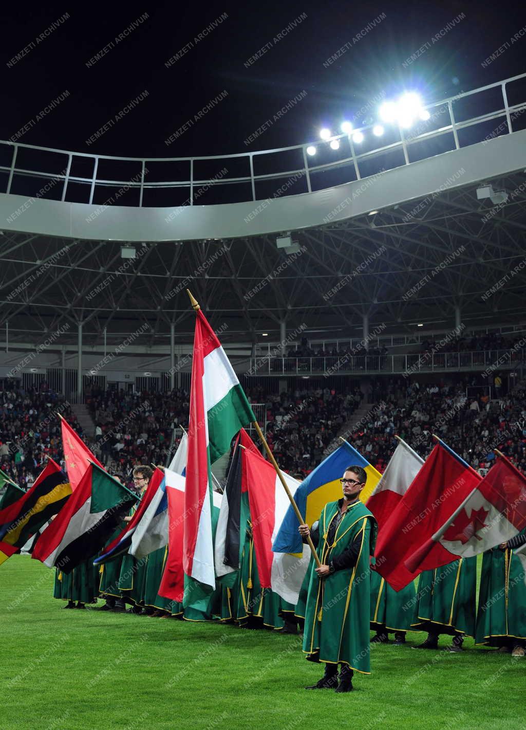 Sportlétesítmény - Debrecen - Felavatták a Nagyerdei Stadiont