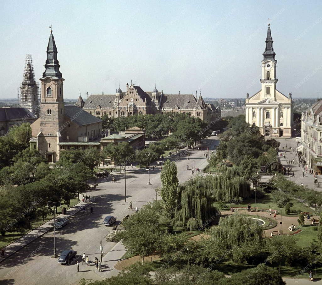 Városkép - Kecskemét - Szabadság tér