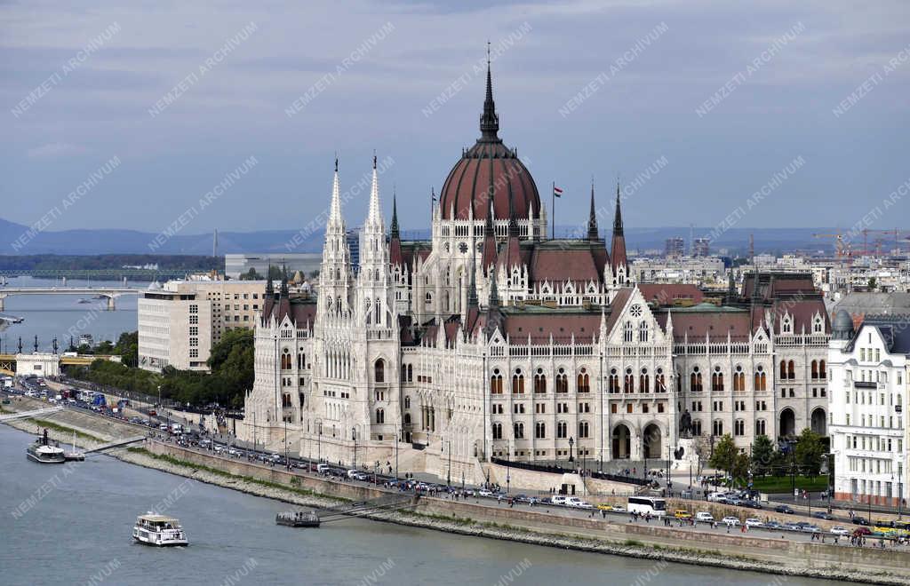 Városkép - Budapest - A Parlament épülete