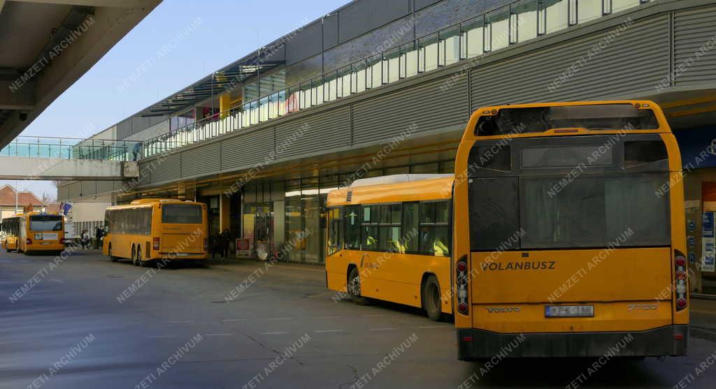 Közlekedés - Érd - Autóbusz pályaudvar