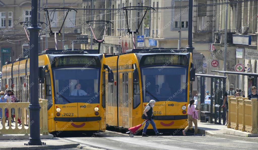 Közlekedés - Budapest - Villamosok 