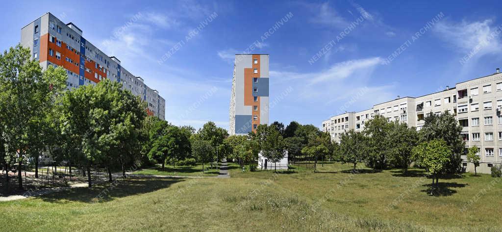 Városkép - Budapest - Zsálya park a Füredi úti lakótelepen