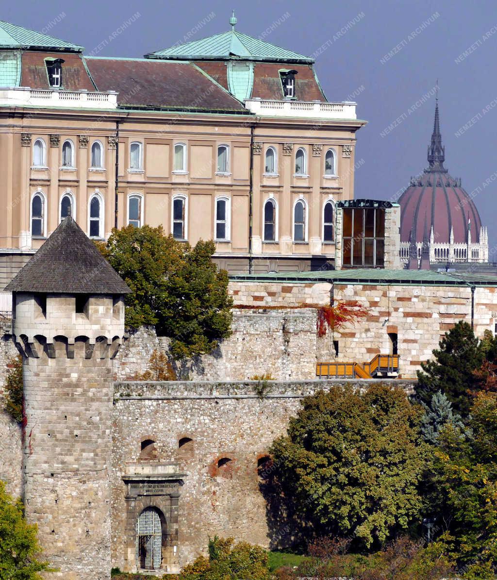 Városkép - Budapest - A Budai Vár déli részlete