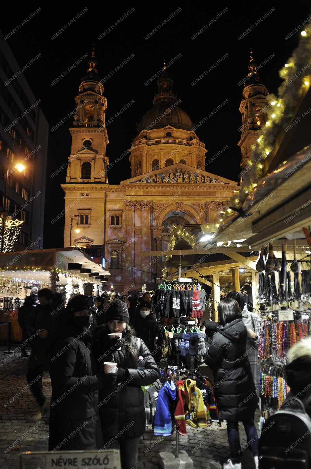 Városkép - Ünnep - Budapest  - Adventi Ünnep a Bazilikánál