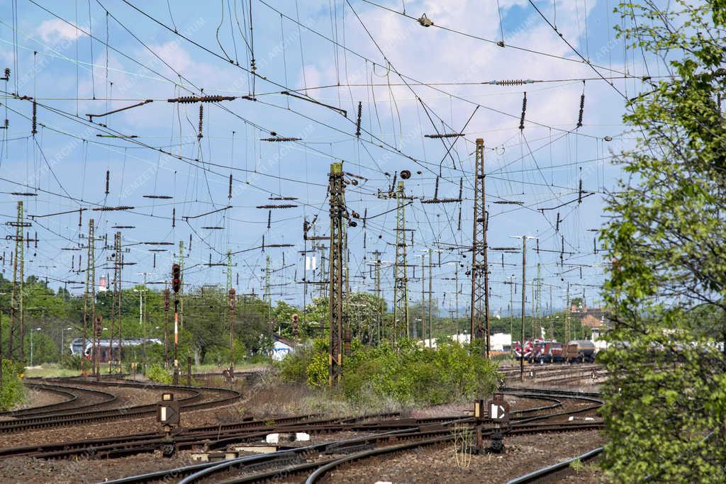 Közlekedés - Budapest - Kőbánya felső vasútállomás 