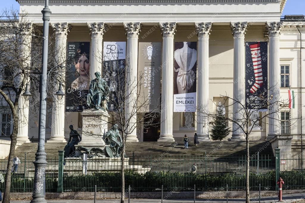 Kultúra - Budapest - Magyar Nemzeti Múzeum