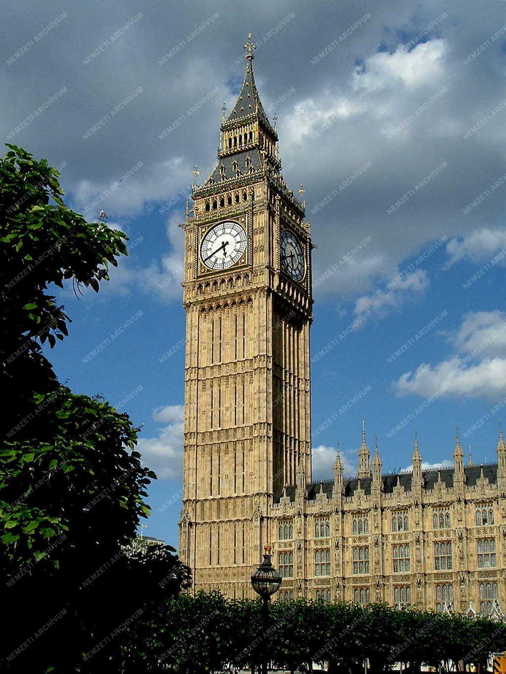 London - Óratorony - Big Ben 