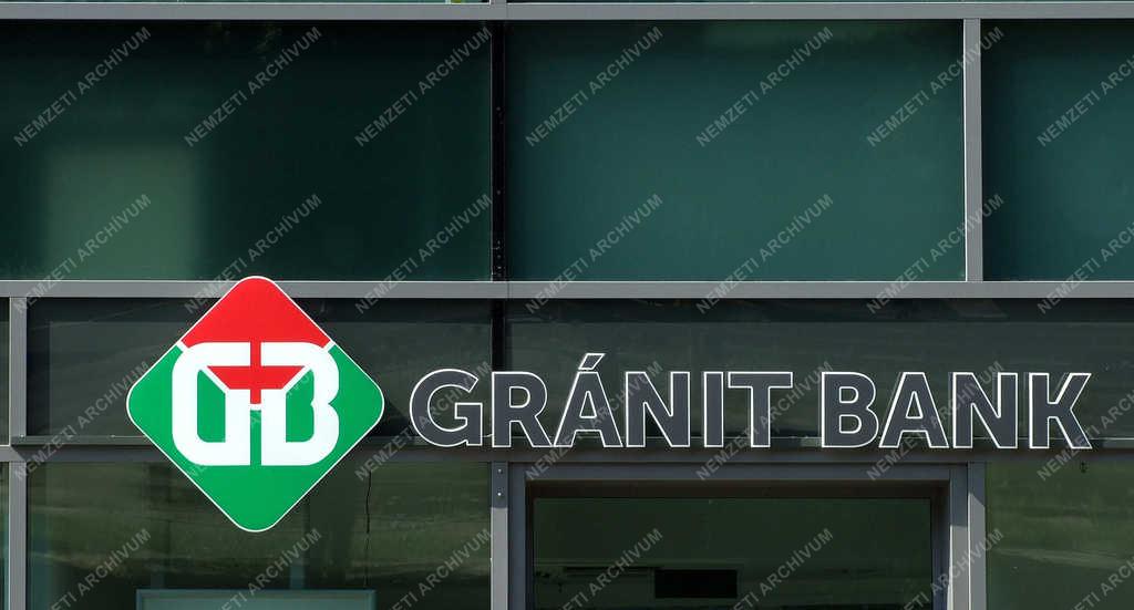 Pénzintézet - Budapest - A Gránit Bank épülete