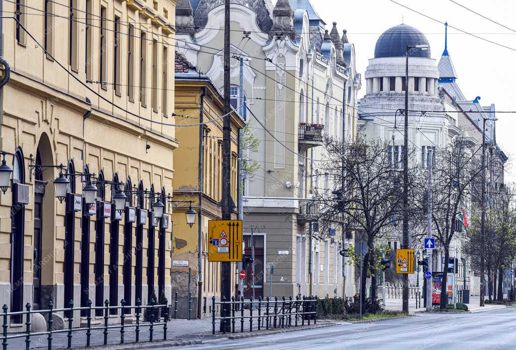 Világjárvány - Debrecen - Kijárási korlátozás