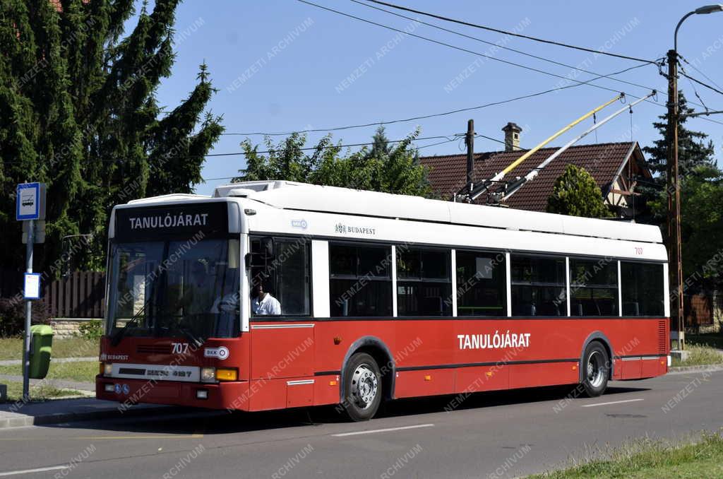 Közlekedés - Trolibusz tanulójárat