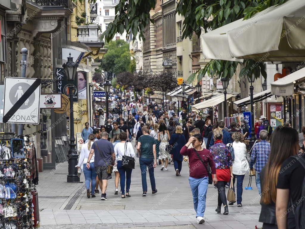 Városkép - Budapest - Régi Váci utca