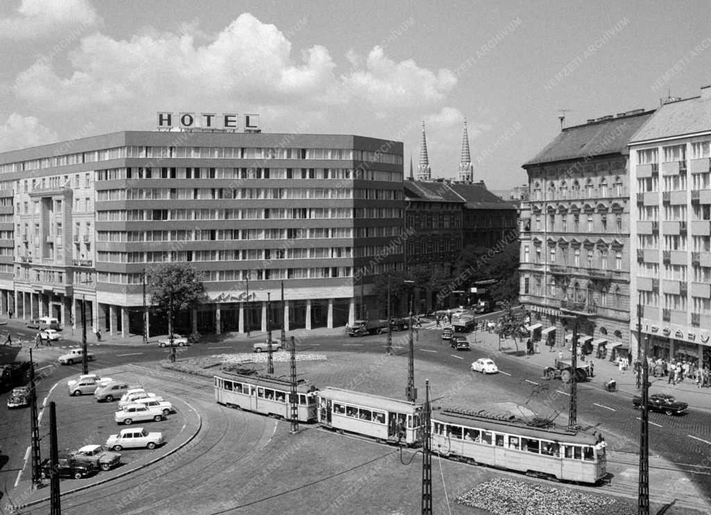 Városkép - Budapest - Baross tér