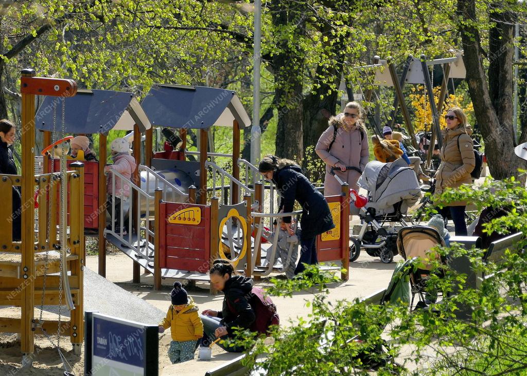 Városkép - Budapest - Tabán park