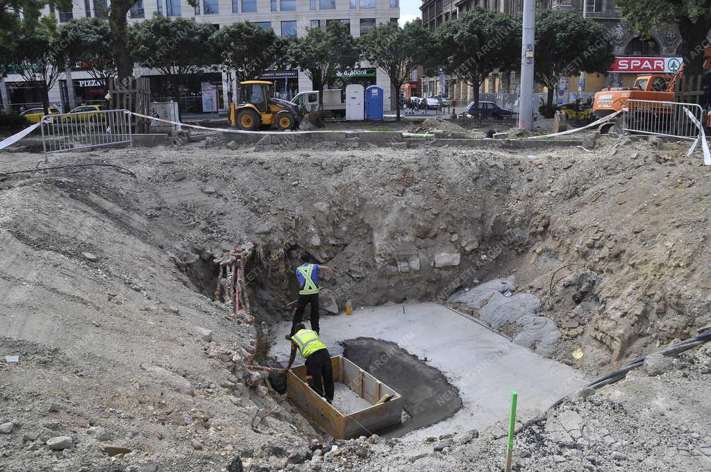 Településfejlesztés - Budapest - Megújul a Blaha Lujza tér