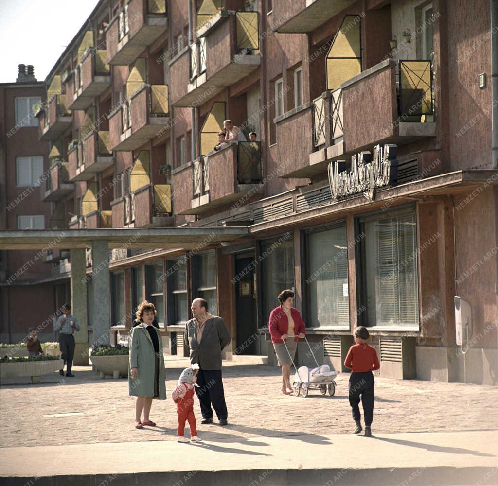 Településfejlesztés - Budapest - József Attila lakótelep