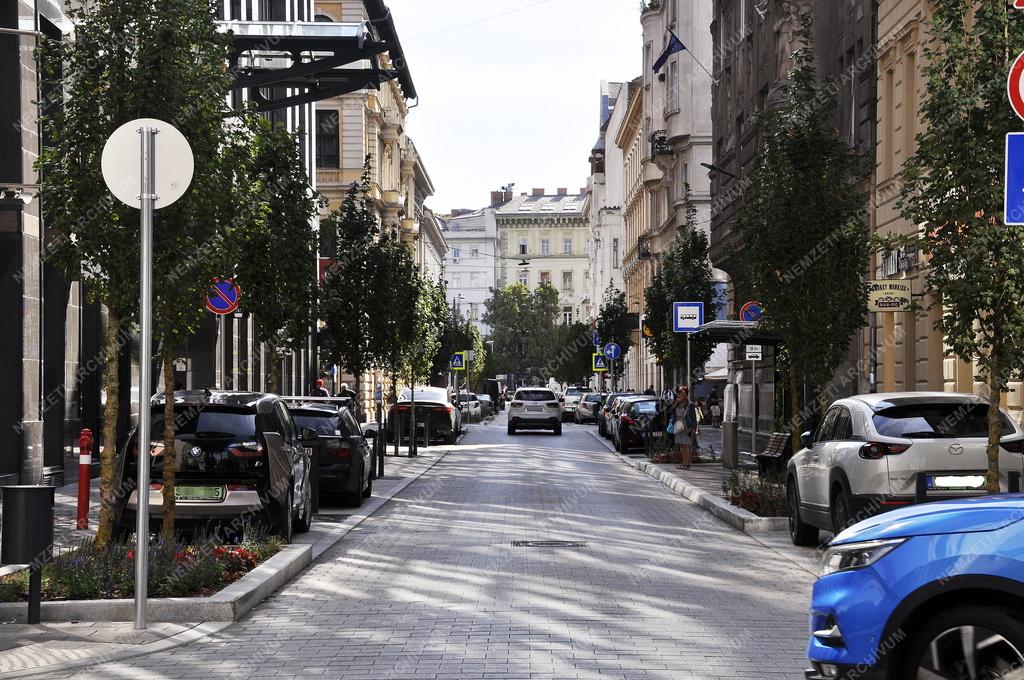 Településfejlesztés - Budapest - Klímatudatos utca