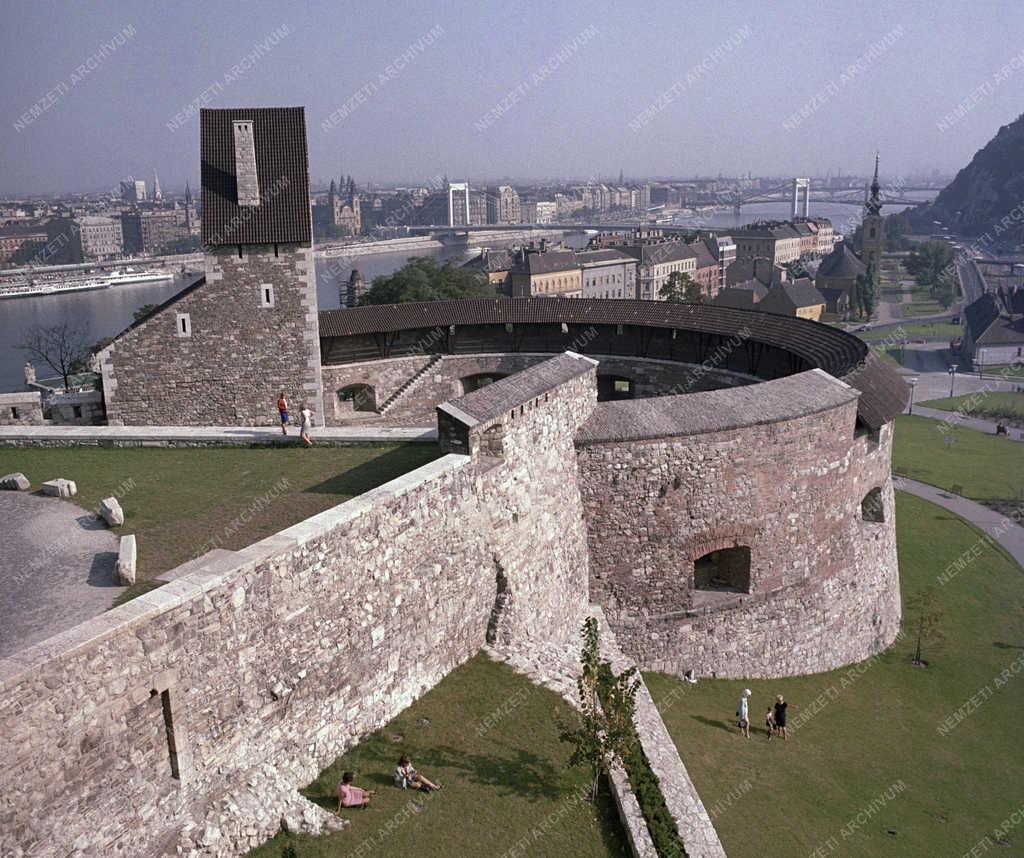 Városkép - Kultúra - Helyreállították a Budavári Palota középkori szárnyát és udvarát