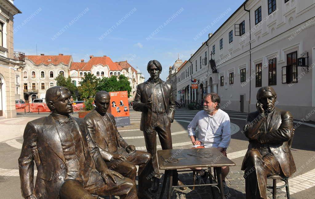 Művészet - Nagyvárad - Deák Árpád szobrászművész