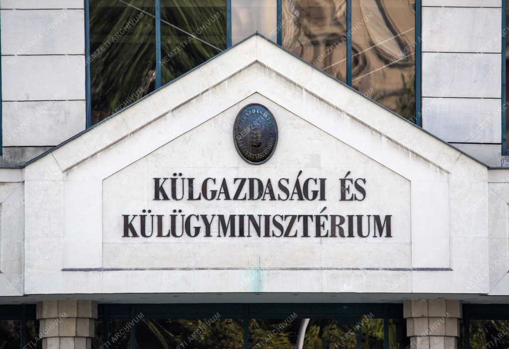 Közigazgatás - Budapest - Külgazdasági és Külügyminisztérium