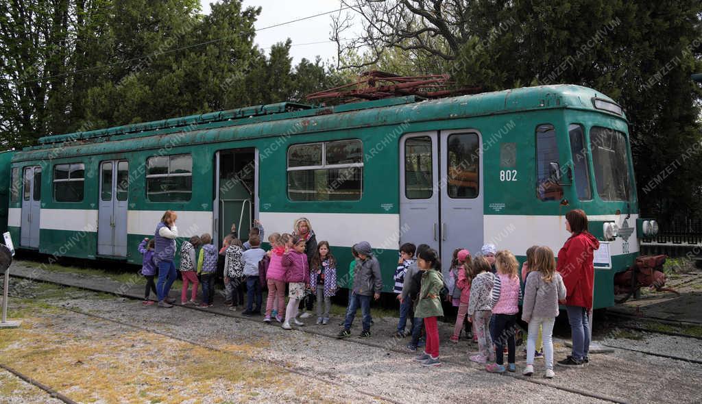 Közlekedés - Szentendre - Városi Tömegközlekedési Múzeum