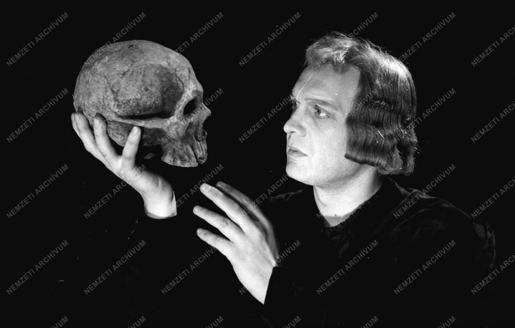 Színház - Hamlet - Nemzeti Színház 