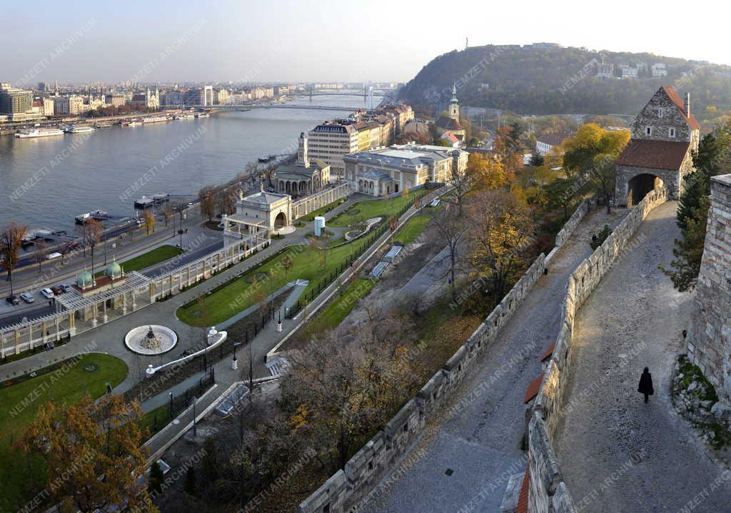 Műemlék - Budapest - A Várkert Bazár