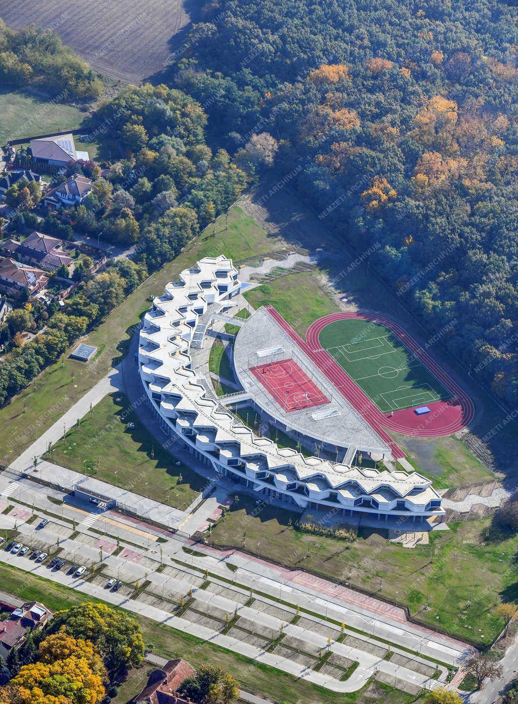 Légi fotó - Debrecen - Nemzetközi iskola 