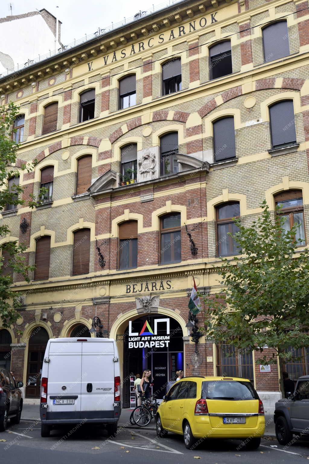 Kultúra - Budapest - Light Art Museum