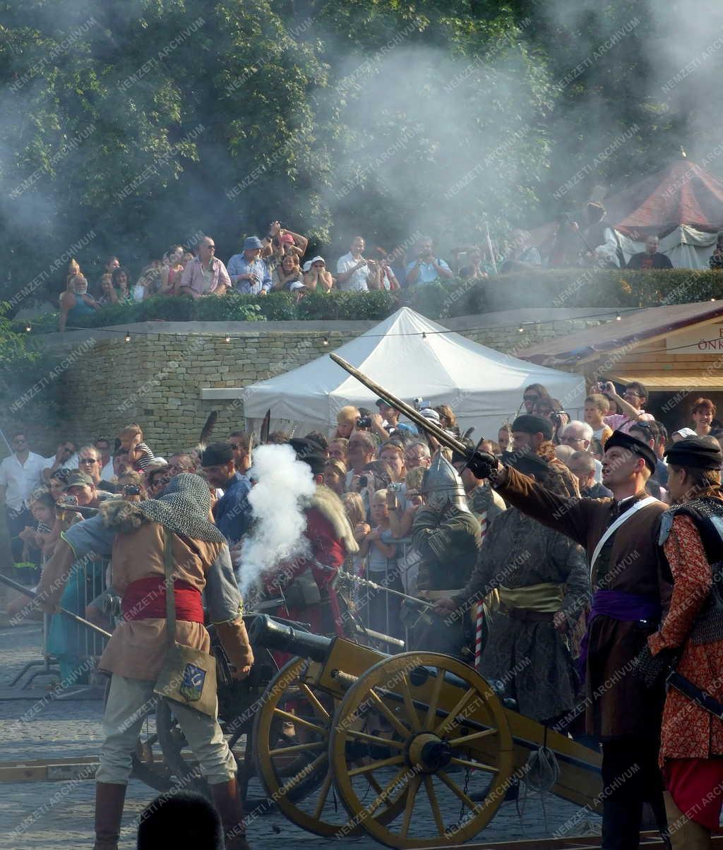 Kultúra - Hadijáték a budai Várban