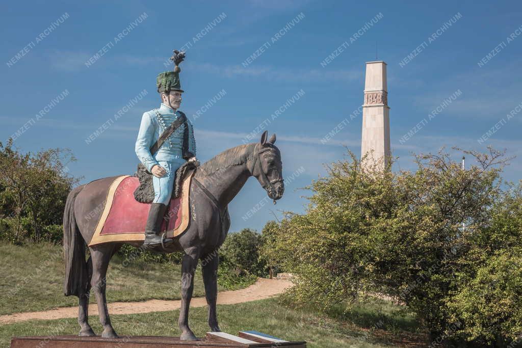 Nemzeti Emlékhely - Pákozd - Emlékmű