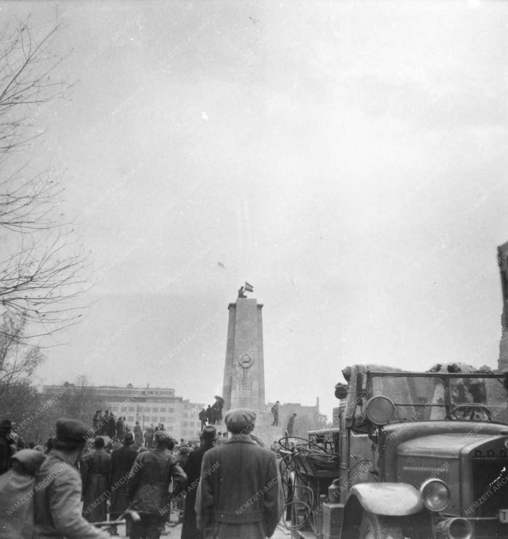 Ötvenhat emléke - Szabadság tér