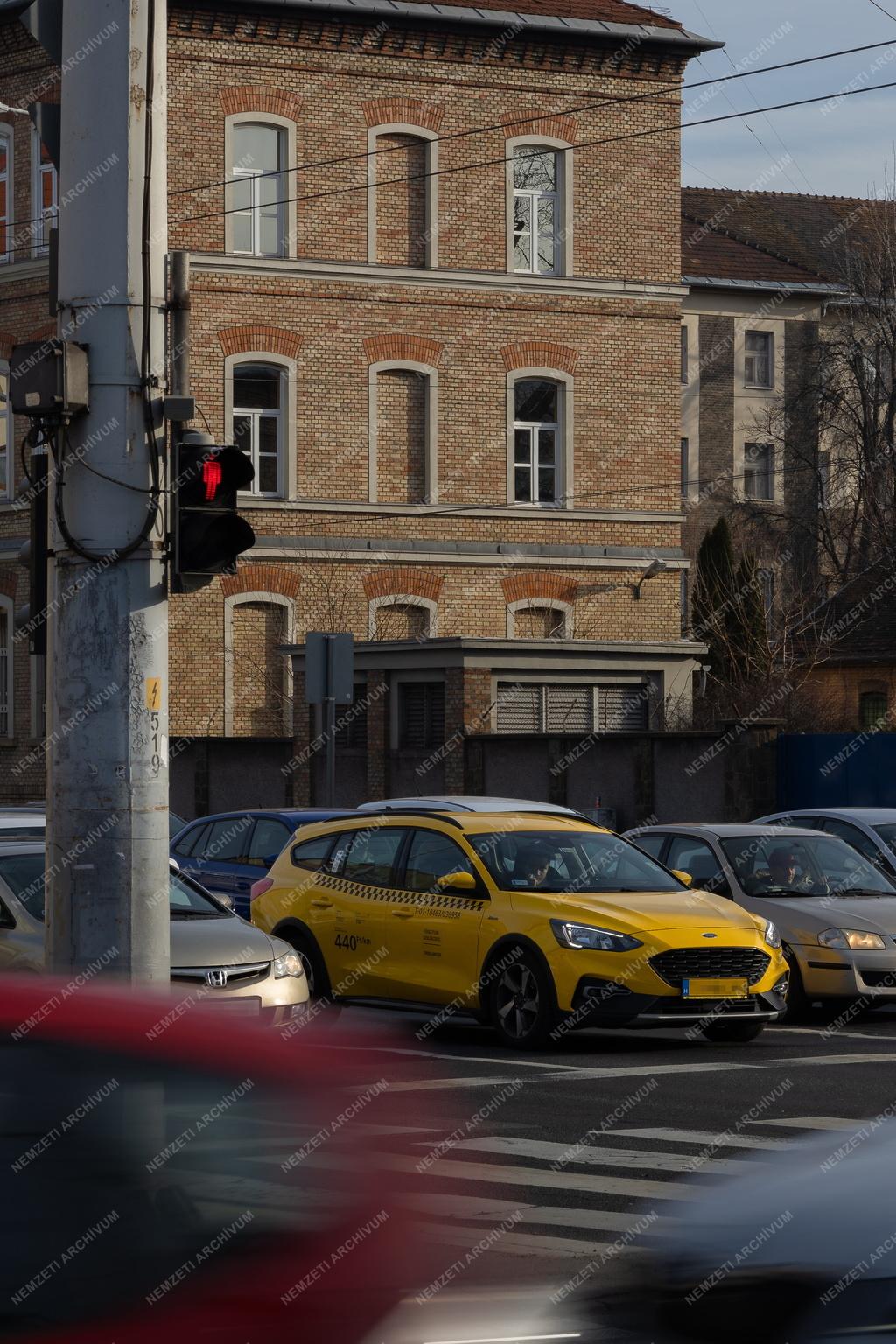 Közlekedés - Budapest - Taxi