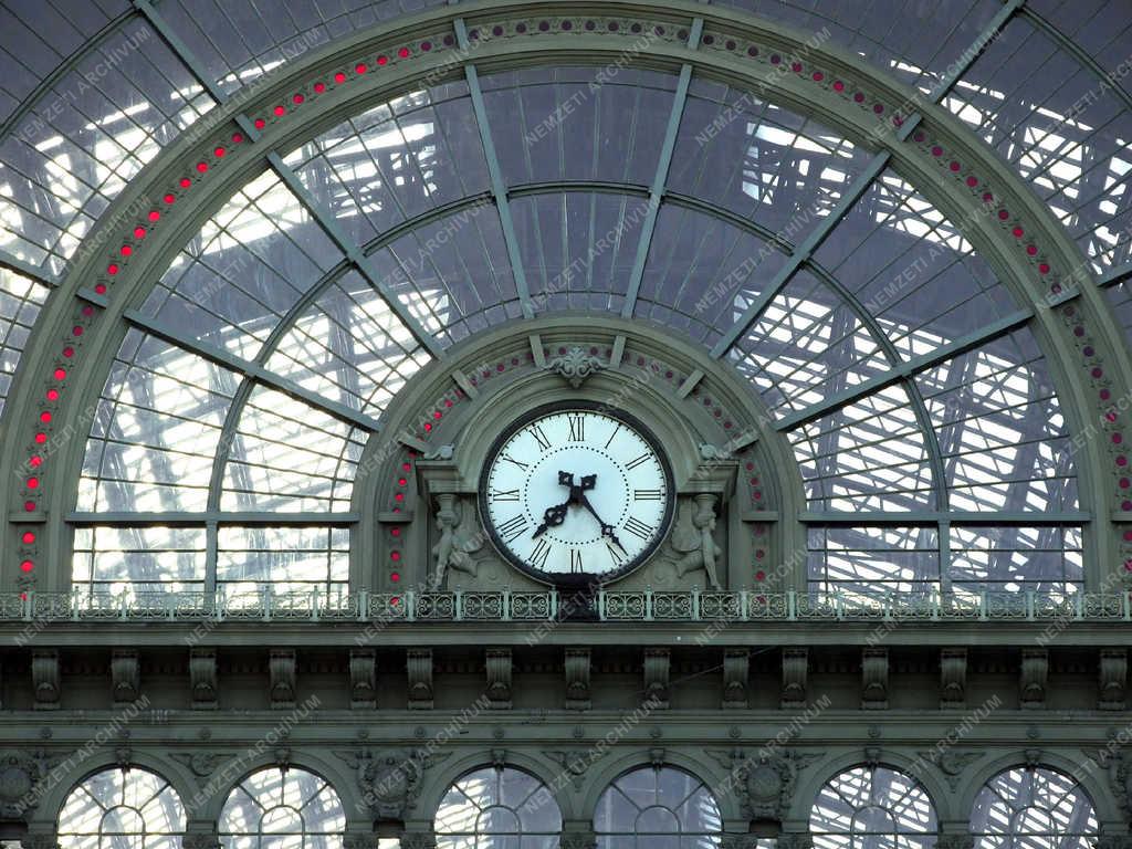 Közlekedés - Budapest - Keleti pályaudvar