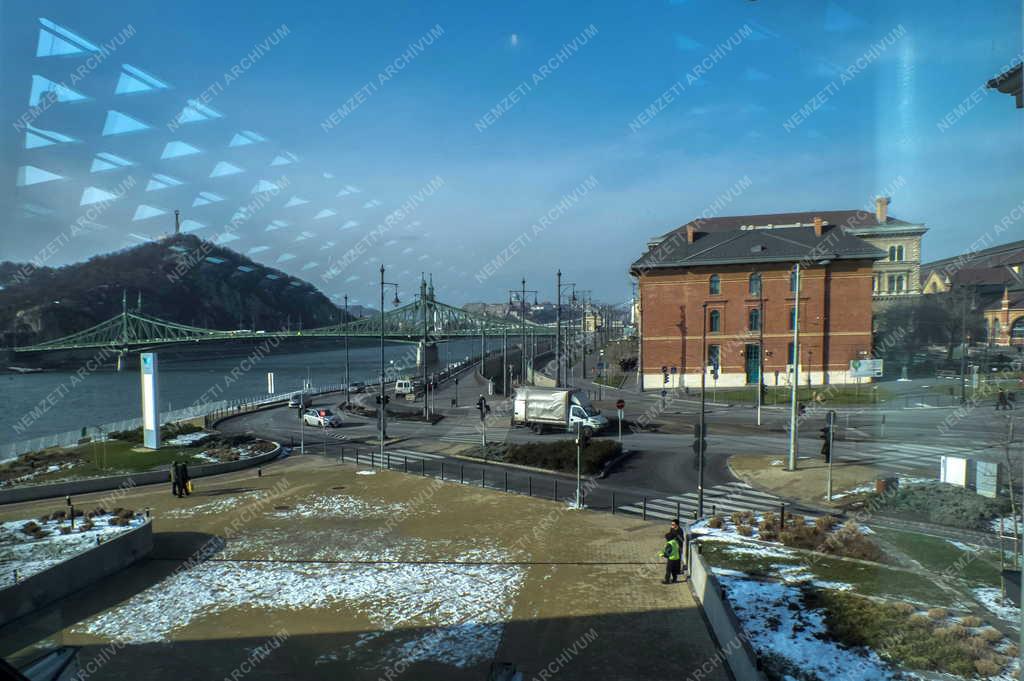 Városkép - Budapest - Kilátás a Bálna kulturális centrumból
