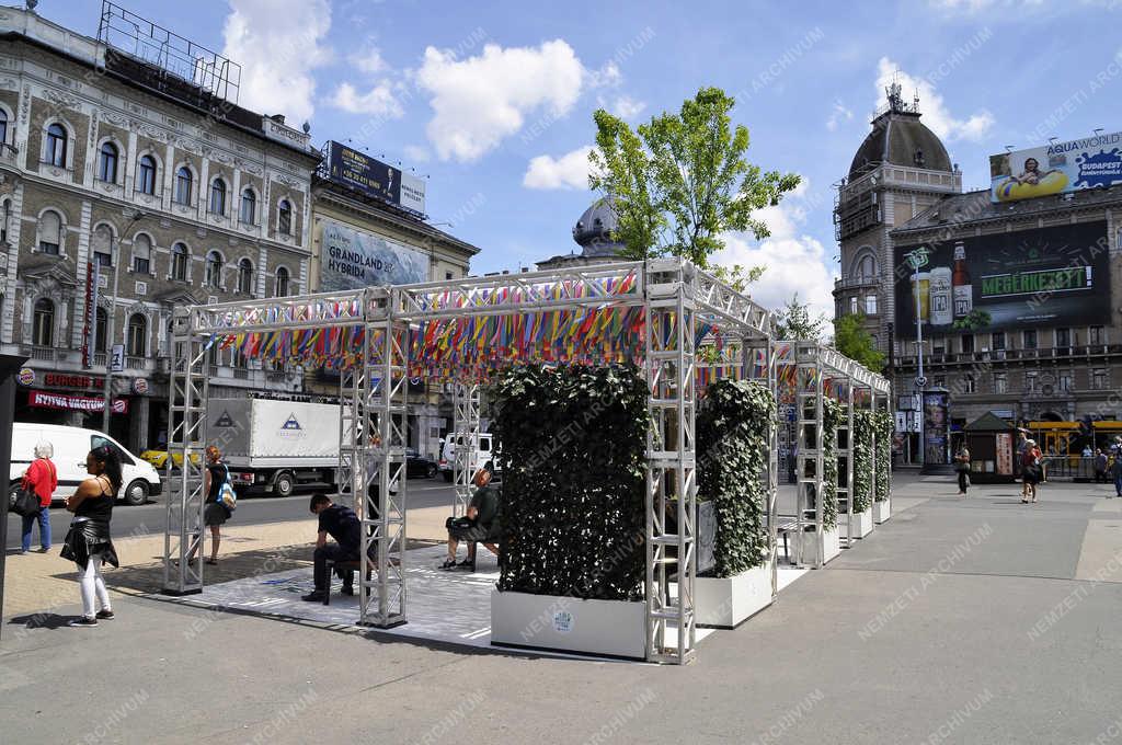 Időjárás - Budapest - Hűsítő sziget a Blaha Lujza téren