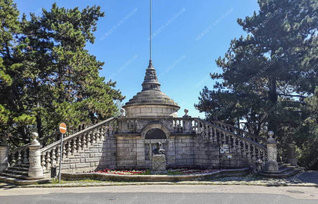 Városkép - Budapest - Széchenyi-emlék és -kilátó