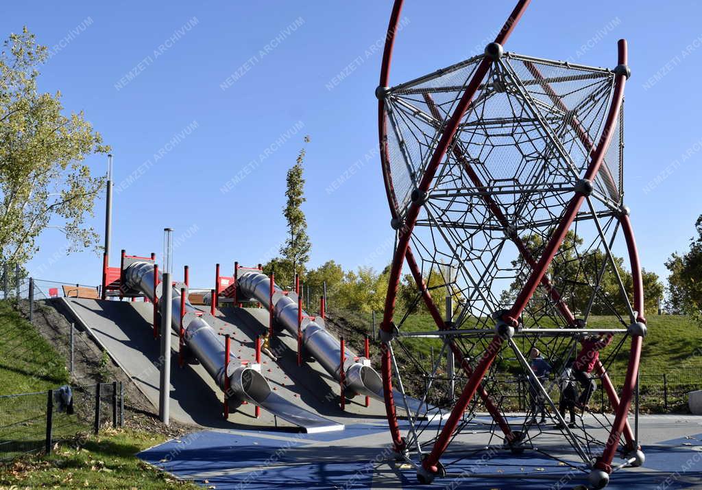 Szabadidő - Budapest - Puskás Aréna Park