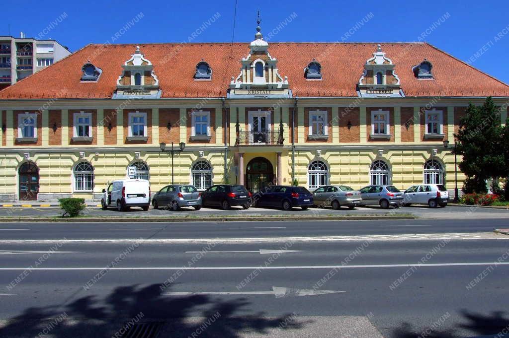 Városkép - Tata - Hotel Kristály Imperial 