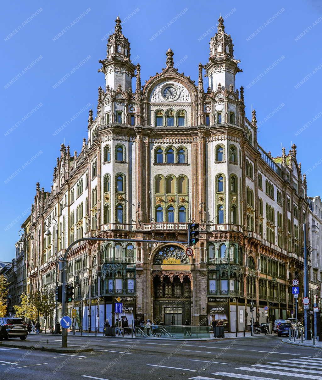 Városkép - Idegenforgalom - Párisi Udvar Hotel és Passage Budapest 