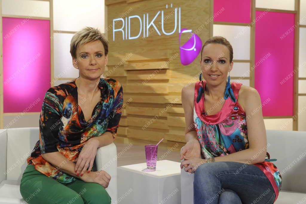 Televízió - Ridikül című női beszélgetős műsor